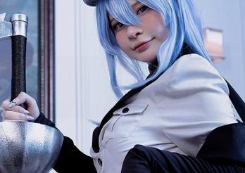 旅行中的Azami：She’sgot99problemsbutthisoutfitain’tone（套图）！