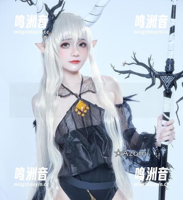 随便翻翻，Azami的白丝原图，总有一张戳中你的心？