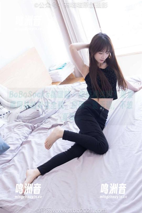 BoBoSocks袜啵啵 - 你能相信吗？果果黑网袜的真实全貌，原图一览无遗，不想直视...