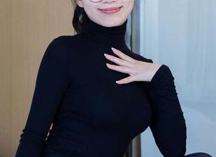BoBoSocks袜啵啵 – 细致入微的套图，甜甜圈让棉袜丝袜的脚互诉心声