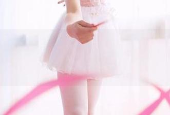 GIRLT果团网 – 不只是眼镜：周妍希最新图集里的那道光