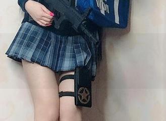 观看Kettoe把圣诞快乐拍成了合集，不得不说，真是个不怕冷的勇士。
