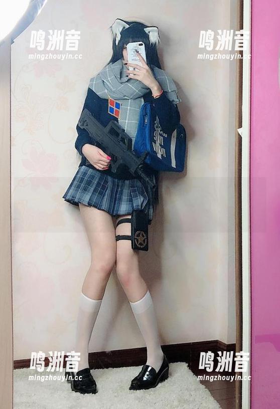 观看Kettoe把圣诞快乐拍成了合集，不得不说，真是个不怕冷的勇士。