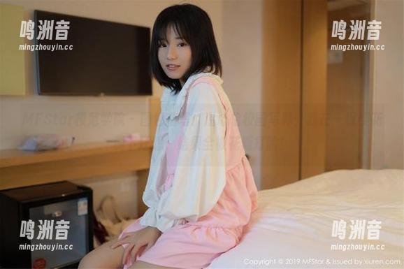 MFStar模范学院 - 图包随笔：温心怡校园写真，我在一棵樱花树下狂想，结果全被花瓣打脸！