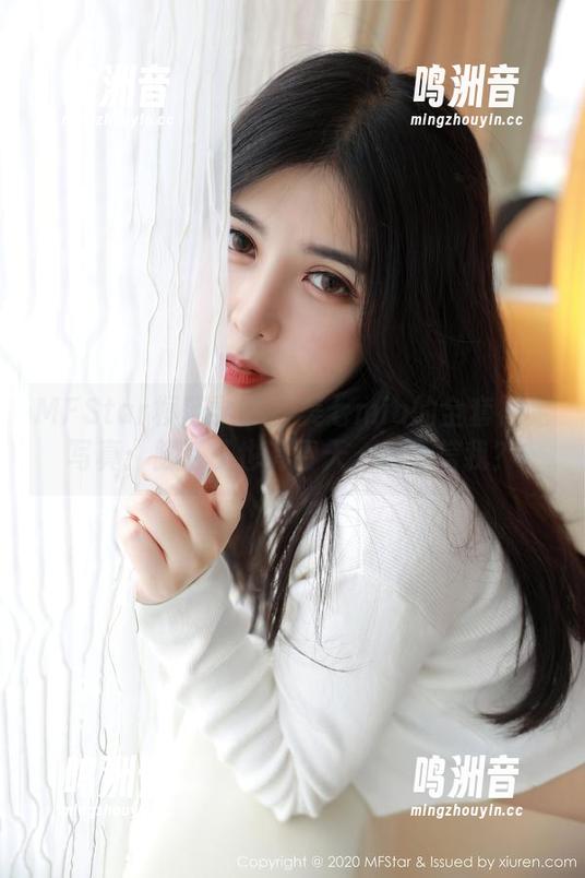 MFStar模范学院 - 美七mia的全套裸足写真：脚丫子也有春天，信不信我？