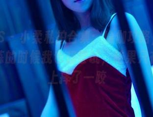 PANS – 小柔私拍合集：瑜伽攻略，坐着看她练的时候我也想尝试，结果只在沙发上摔了一跤