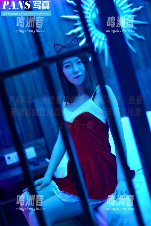 PANS - 小柔私拍合集：瑜伽攻略，坐着看她练的时候我也想尝试，结果只在沙发上摔了一跤