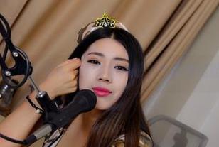 PANS摄影 – 皮衣写真：水水如何把个性穿得如此“过火”？