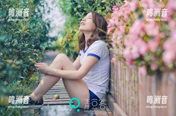 QingDouKe青豆客 - 可乐Vicky甜心萝莉写真，讓人不小心多想了几秒。