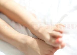 ROSI女友：免费原图送到家，别以为她只是纸片人哦
