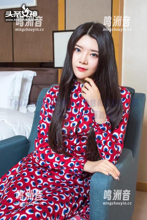 TouTiao头条女神 - 温心怡和白衬衫，图库里平淡之中的暗潮汹涌