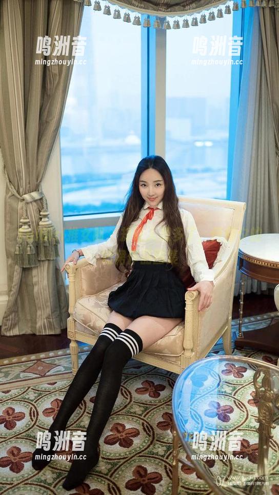 TuiGirl推女郎 - 却让人想多了，何何夕的短裙作品图集