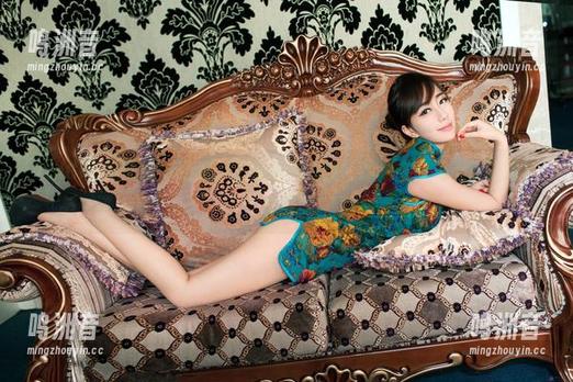TuiGirl推女郎 - 精选：王馨瑶的豹纹，像是在市场上挑选新鲜水果！