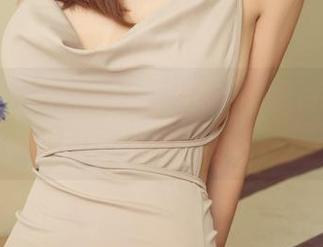 UGirls尤果网 – 我要哭了，王语纯泳衣福利图片比我还“有毒”！
