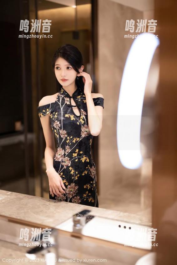 XIAOYU语画界 - 高清镜头下的Emily顾奈奈：浴室小戏法，照片也能润湿你的眼
