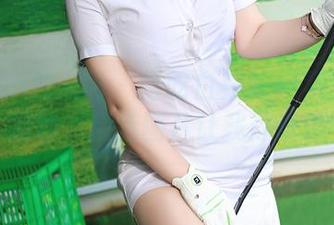 Xiuren秀人网 – 当吃白菜的vi菜菜遇上婚纱，精选图片让我想讨论