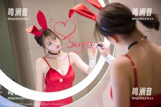 Xiuren秀人网 - 孟狐狸FoxYini海边脱单指南：高清套图展示如何与天鹅绒沙滩拉近关系！