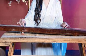 Xiuren秀人网 – 是时候找找拍黄瓜girl的JK资源了，在线聊吧！