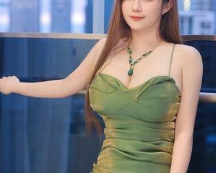 Xiuren秀人网 – 熊小诺那件若隐若现的连衣裙，作品让我怀疑她到底是想要遮还是想要露。