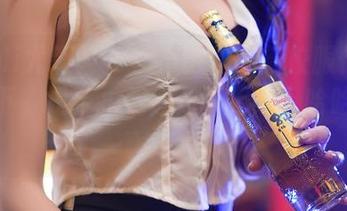 YouMi尤蜜荟 – 熊小诺的最新校服作品集：等下，是要拍照还是要上课，哈哈哈，真难搞！