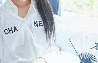 YouMi尤蜜荟 – 黄依婷全集：诱惑的艺术，边看边小小感叹，果然有点意思。