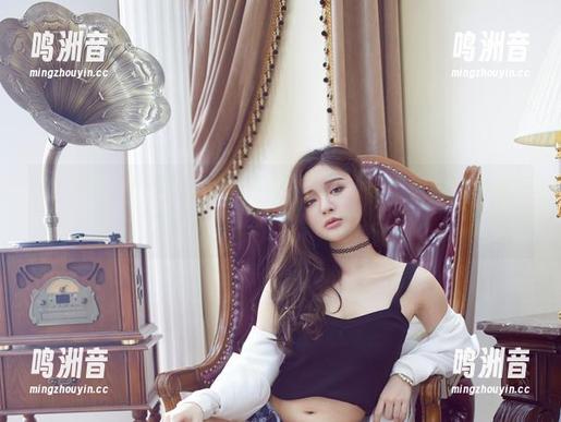 YouWu尤物馆 - Kely香香比基尼：图库里的夏日清凉资源，别怪我眼睛停不下来！