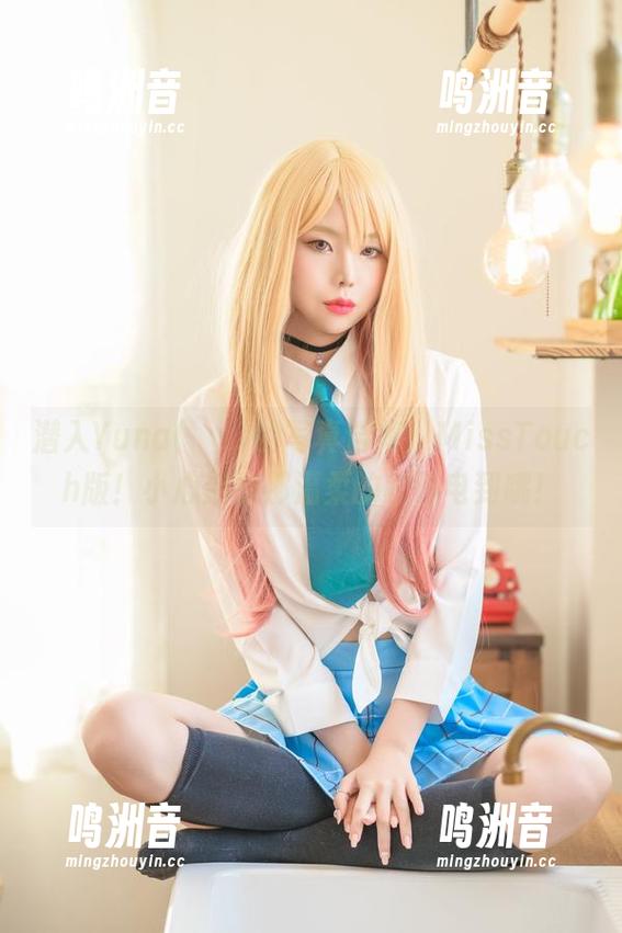 潜入Yuna(윤아)的写真合集，MissTouch版！小心别被那温柔的触碰电到哦！