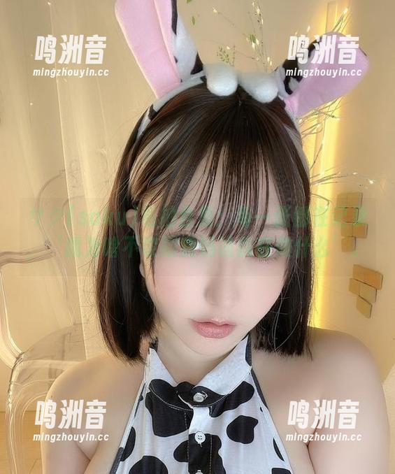 サク(saku)私拍合集：每一张都在记录，‘我为啥不敢跟我妈说我在做什么’。