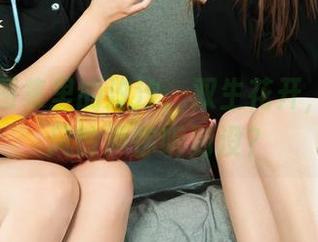 丽柜 – 图集里的汐汐，双生花开，岁月的风铃声你听到没？