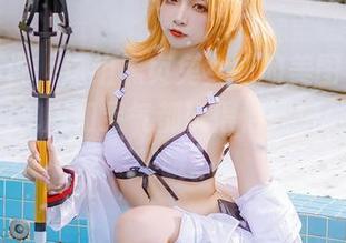 不得不说，这组黑贞兔女郎的美图，二佐Nisa把气质和灵气都玩得恰到好处，很养眼哦。