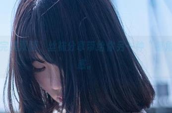 今汐的完美双腿，丝袜分享带给你另一种“视角”的诱惑。