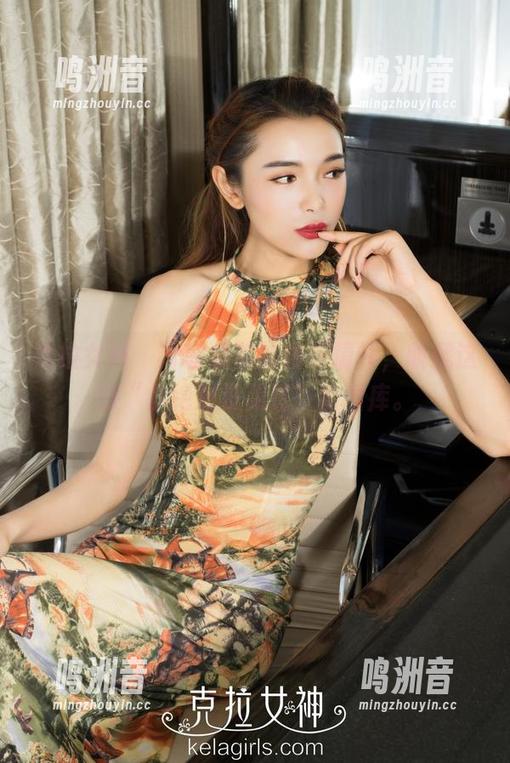 克拉女神 - 分享杨暖的内衣情怀，收藏这份“你绝对没见过”的图库。