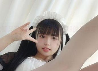 谁说兔女郎只有动漫？十万珍吱伏特的白丝写真，原图看过来！