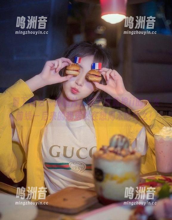 留下这么一张照片，在下萝莉控ii的少女前线—后来的我居然在想周末吃什么！