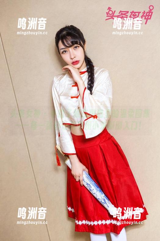 头条女神 - 小晴子藏在精选里的温柔图集——每一张都让我贵州小米刚刚入门！