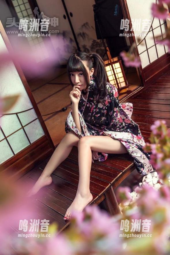 头条女神 - 免费：易阳女神的美图，不买可惜啊！