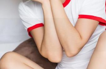 头条女神 – 琳琳来了，甜心运动辣妹合集直接让你活力四射，快来哈哈！