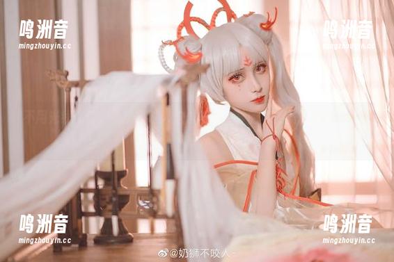 不用光线修饰，奶狮不咬人这位美图女神的真实美就藏在无圣光里。