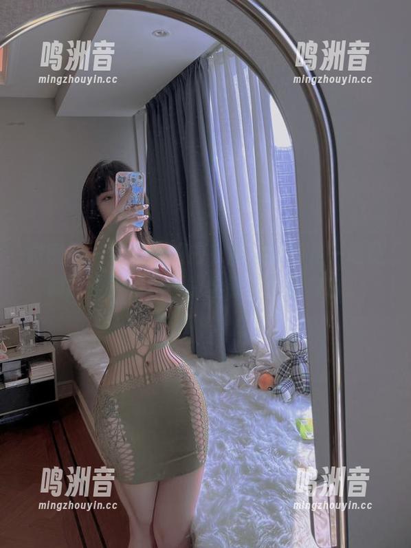 微密圈 - 宋昱欣的内衣图包，像是一幅隐晦的画，咱也不能全看得明明白白。