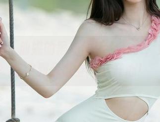 尤果网 – 仙妮的黑白美图，来了，更新就像收到优惠券一样开心！