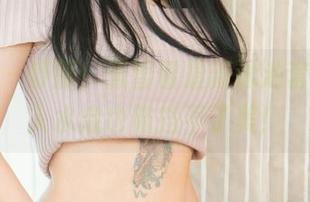尤果网 – 舒服！张雪馨最新泳池套图，潜入水底也阻挡不了美！