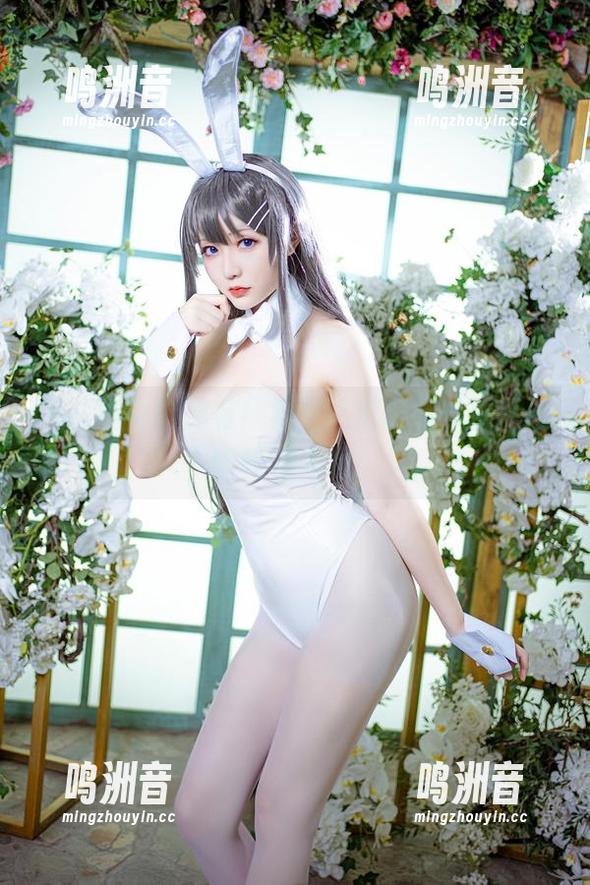 不花钱也能拥有！星之迟迟的秘书照，眼睛先睁大喔！