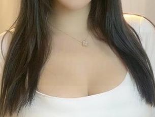 微密圈 – 是可馨耶的翘臀在等你，免费下载注意力集中哦！