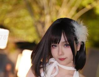 末夜787的写真系列，五月舰长，可盐可甜随意切换。