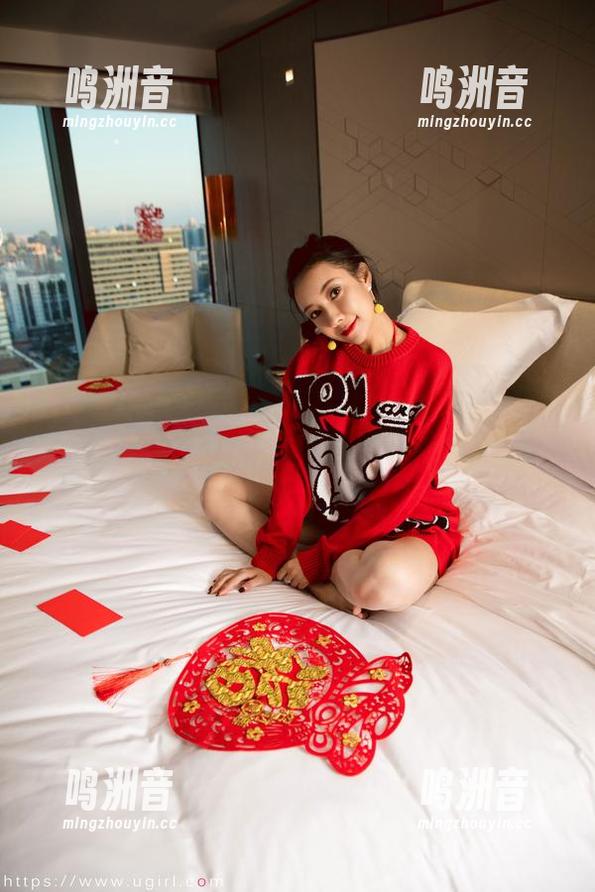 微密圈 - 超短裤更新，果儿Victoria穿不得不说，这得是走秀还是海滩派对的最佳服饰选择？