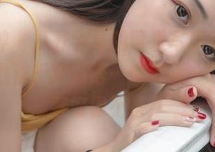 梦丝女神 – 打开宁夏的可爱写真套图，一个表情胜过千言万语…情绪我一致，但妆容好像不搭？