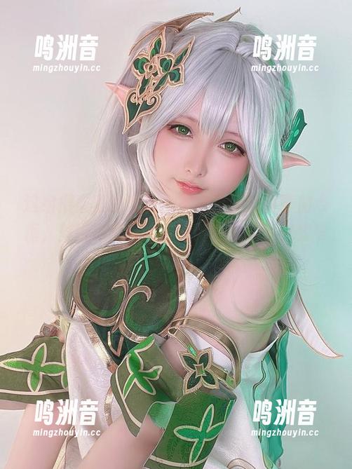 樱梨梨 这组樱梨梨的写真,不忘给我的屏幕加点糖,壁纸作品证实了我对可爱的定义太窄了。