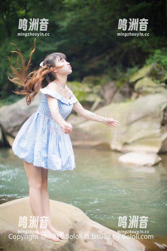 波萝社 - 柳侑绮Sevenbaby不在乎圣光，学妹作品自然更俏皮。