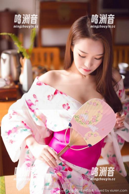 爱蜜社 - 萌琪琪Irene的新作：白丝的更新，今晚又要被撩到了吗？