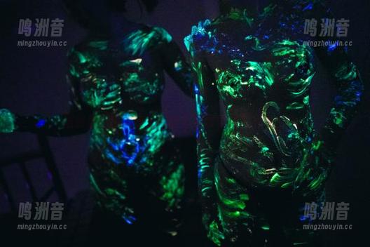 居然是甜糖大魔王？护士装和免费照片太上头！